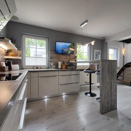 Adelsberg Mit Dachterrasse In Zentraler Lage Fuer Bis Zu 10 Personen *