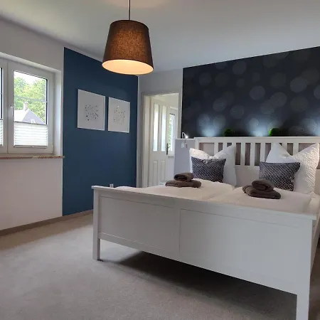 Adelsberg Mit Dachterrasse In Zentraler Lage Fuer Bis Zu 10 Personen Villa Chemnitz