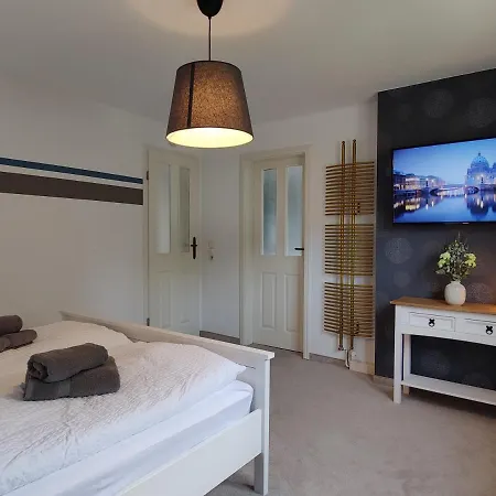 Adelsberg Mit Dachterrasse In Zentraler Lage Fuer Bis Zu 10 Personen Chemnitz