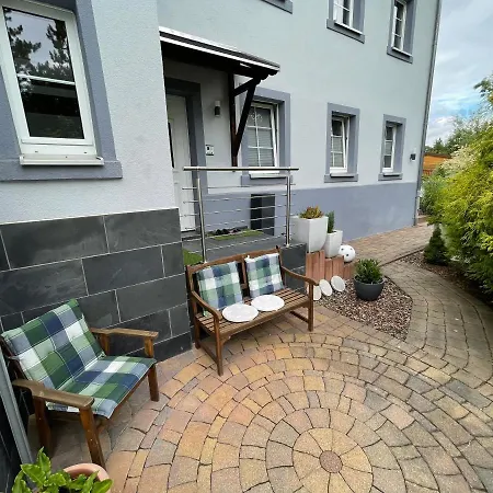 Villa Adelsberg Mit Dachterrasse In Zentraler Lage Fuer Bis Zu 10 Personen
