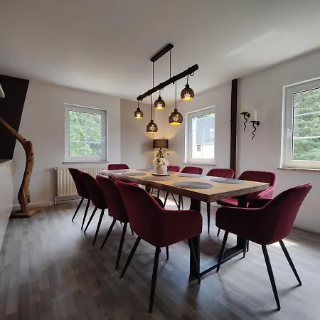 Adelsberg Mit Dachterrasse In Zentraler Lage Fuer Bis Zu 10 Personen Chemnitz