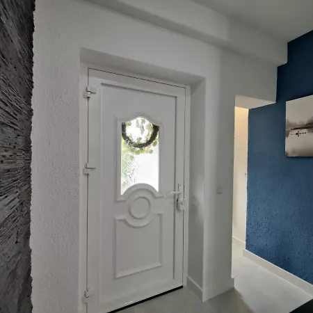 Villa Adelsberg Mit Dachterrasse In Zentraler Lage Fuer Bis Zu 10 Personen Chemnitz