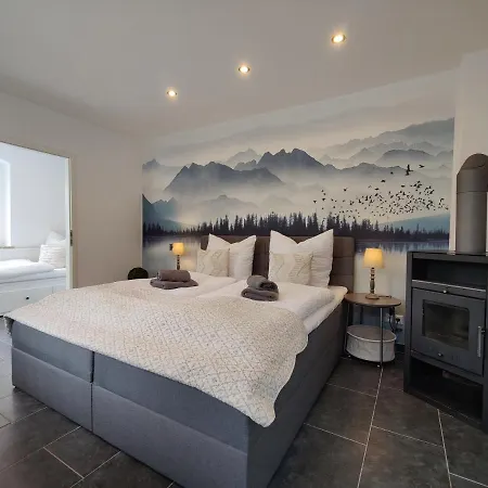 Villa Adelsberg Mit Dachterrasse In Zentraler Lage Fuer Bis Zu 10 Personen