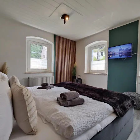 Villa Adelsberg Mit Dachterrasse In Zentraler Lage Fuer Bis Zu 10 Personen