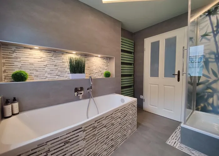 Villa Adelsberg Mit Dachterrasse In Zentraler Lage Fuer Bis Zu 10 Personen *