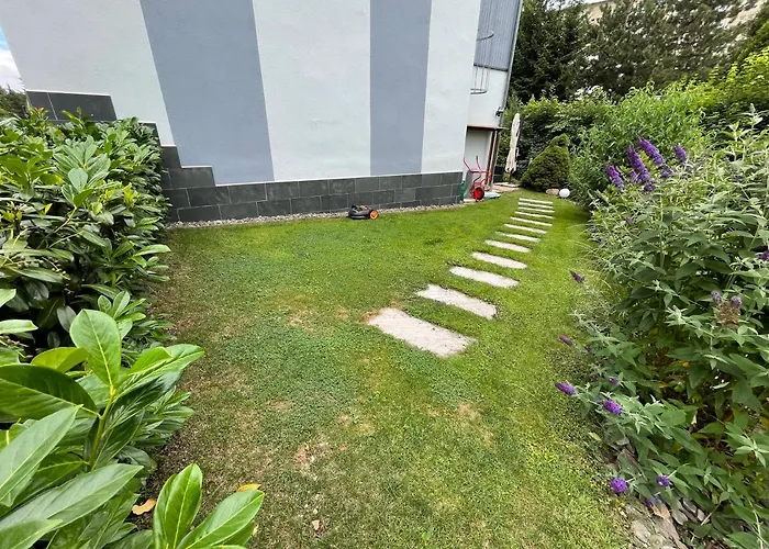 Adelsberg Mit Dachterrasse In Zentraler Lage Fuer Bis Zu 10 Personen Villa