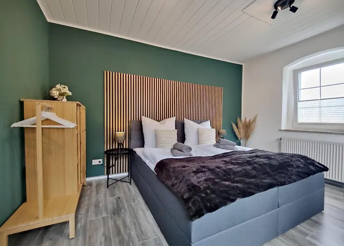 Adelsberg Mit Dachterrasse In Zentraler Lage Fuer Bis Zu 10 Personen Villa Chemnitz