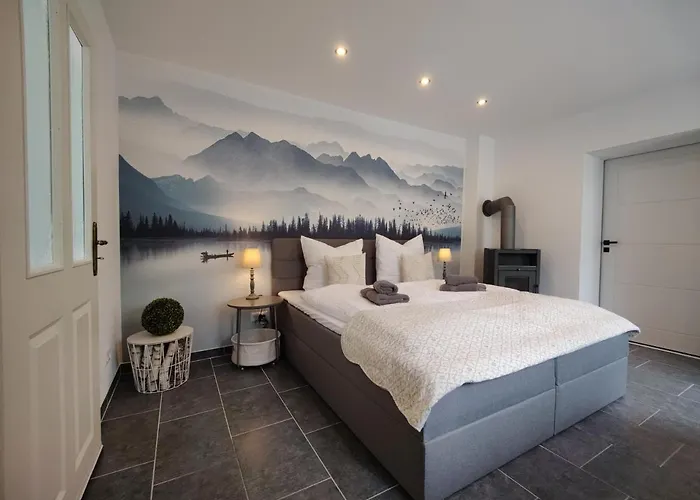 Adelsberg Mit Dachterrasse In Zentraler Lage Fuer Bis Zu 10 Personen * Chemnitz