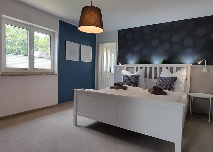 Adelsberg Mit Dachterrasse In Zentraler Lage Fuer Bis Zu 10 Personen Villa Chemnitz