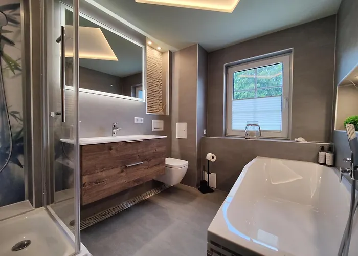 Villa Adelsberg Mit Dachterrasse In Zentraler Lage Fuer Bis Zu 10 Personen Chemnitz