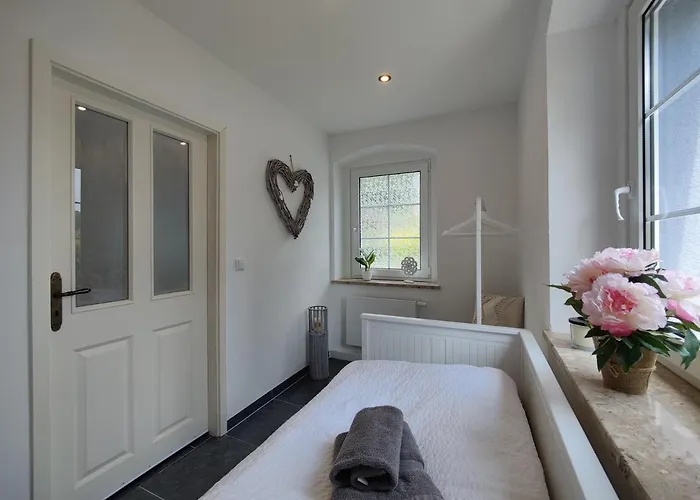 Adelsberg Mit Dachterrasse In Zentraler Lage Fuer Bis Zu 10 Personen Villa *