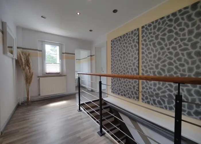 Adelsberg Mit Dachterrasse In Zentraler Lage Fuer Bis Zu 10 Personen Villa Chemnitz