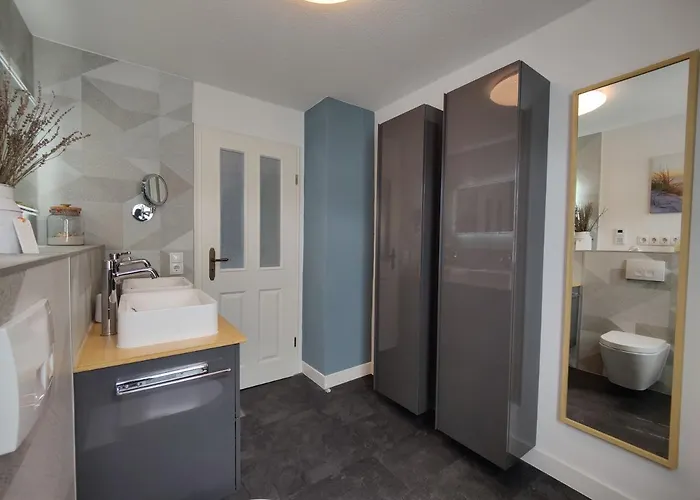 Adelsberg Mit Dachterrasse In Zentraler Lage Fuer Bis Zu 10 Personen Villa