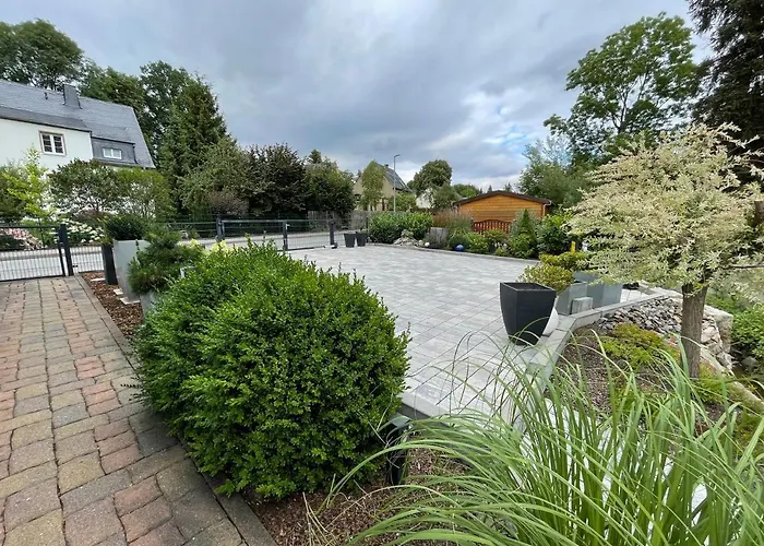 Villa Adelsberg Mit Dachterrasse In Zentraler Lage Fuer Bis Zu 10 Personen Chemnitz