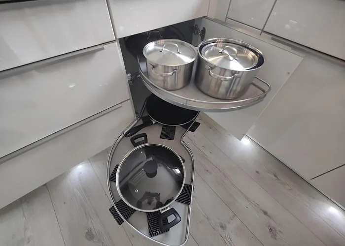 Villa Adelsberg Mit Dachterrasse In Zentraler Lage Fuer Bis Zu 10 Personen